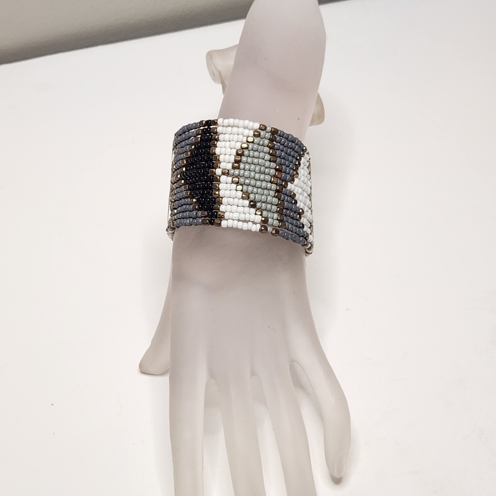 trades of hope artisan made seed beaded coil cuff bracelet stretchy